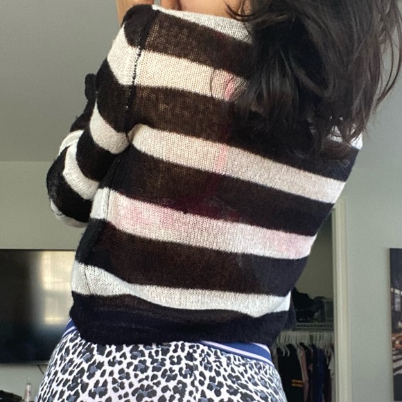 DIVIDED Cute Striped Thin Sweater - Picture 2 of 3